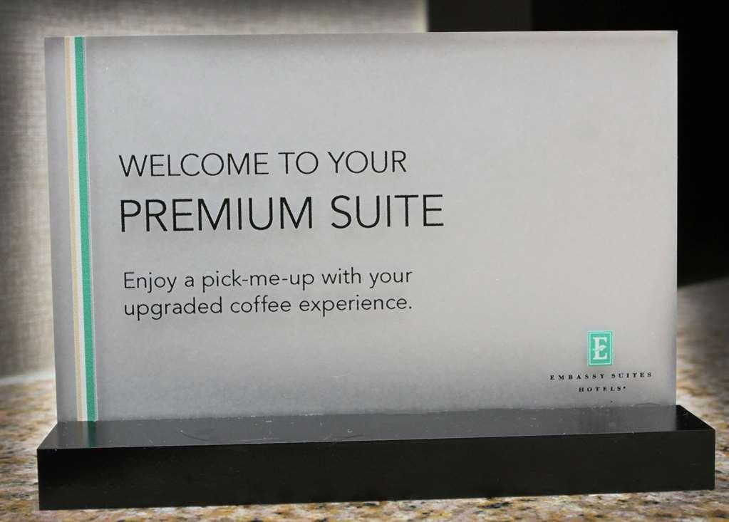 Embassy Suites Columbus - Airport Номер фото
