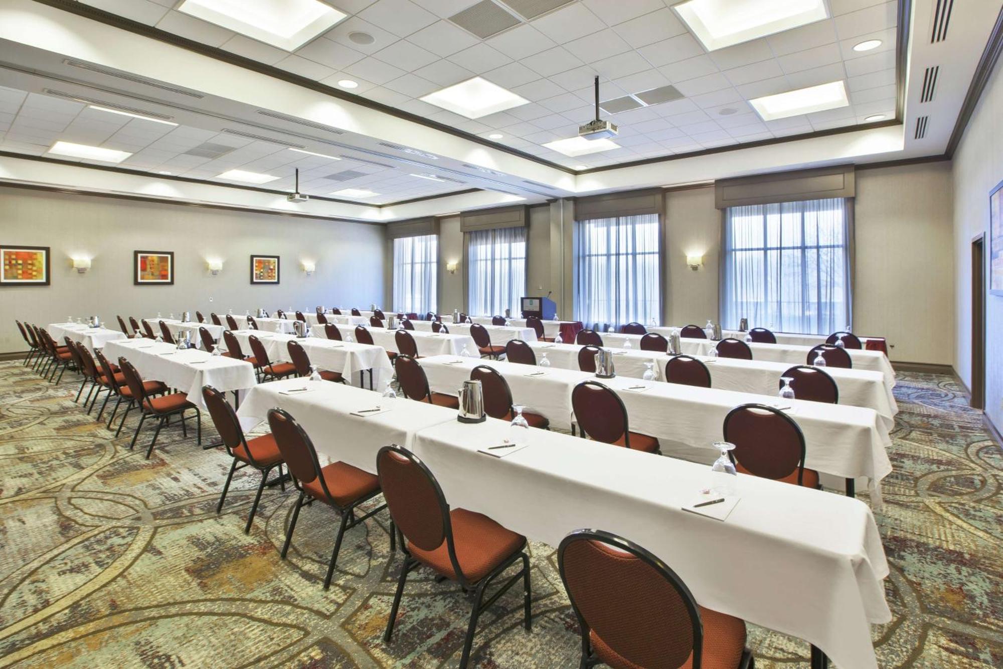 Embassy Suites Columbus - Airport Екстер'єр фото