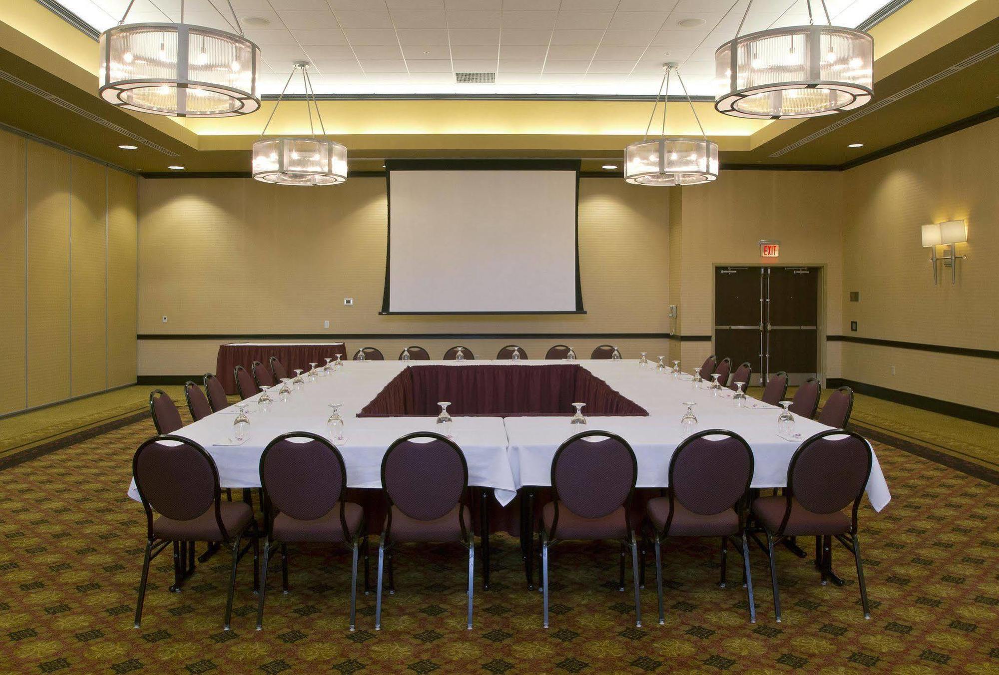 Embassy Suites Columbus - Airport Екстер'єр фото